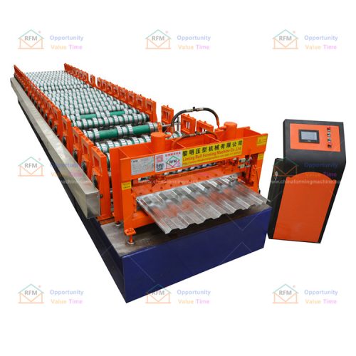 Easy-to-install carriage panel