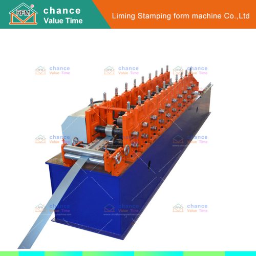 U-shaped roll forming machine